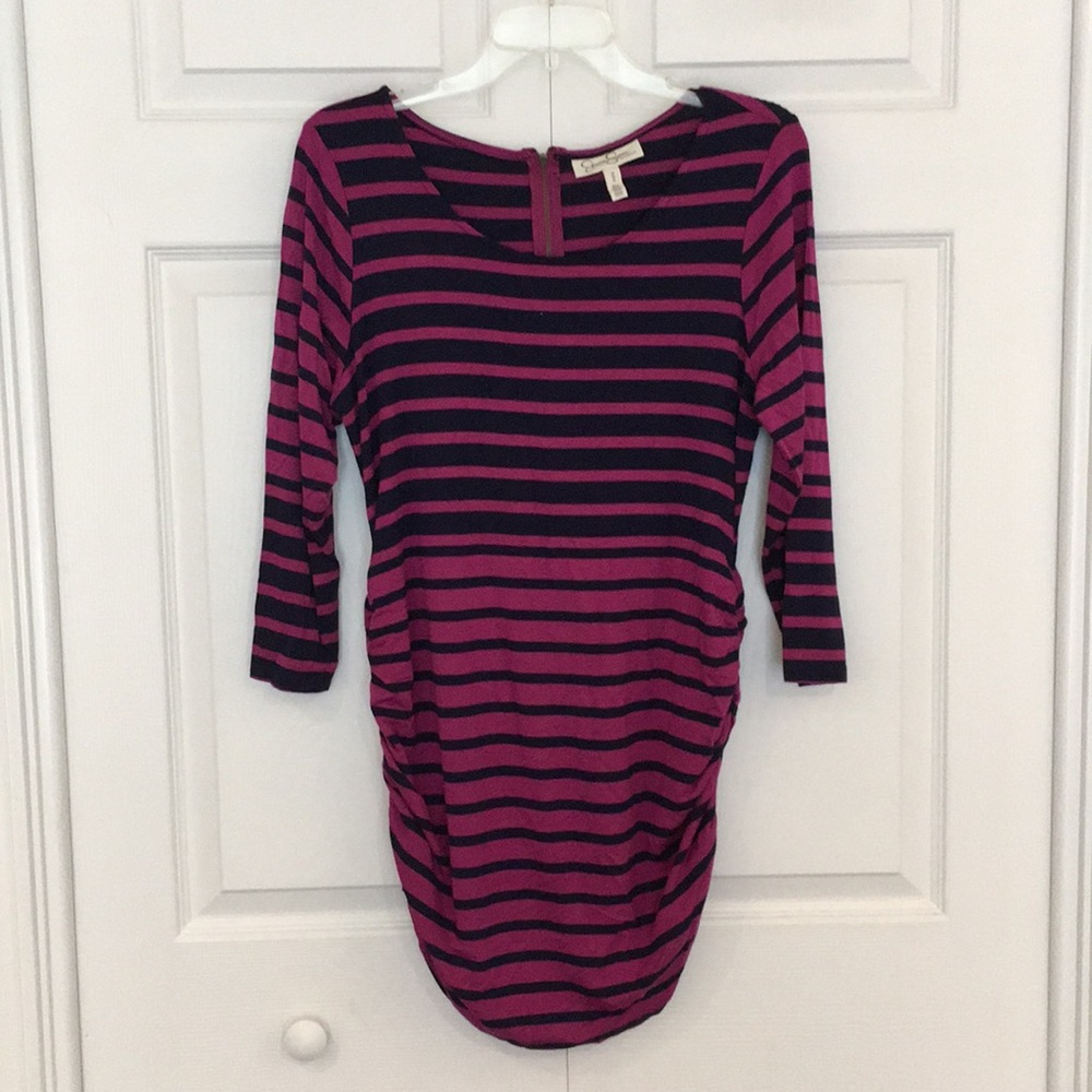 Jessica Simpson Maternity top